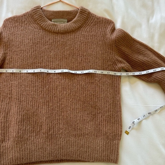 Everlane | the Alpaca Crew Sweater FLAW - Picture 4 of 11